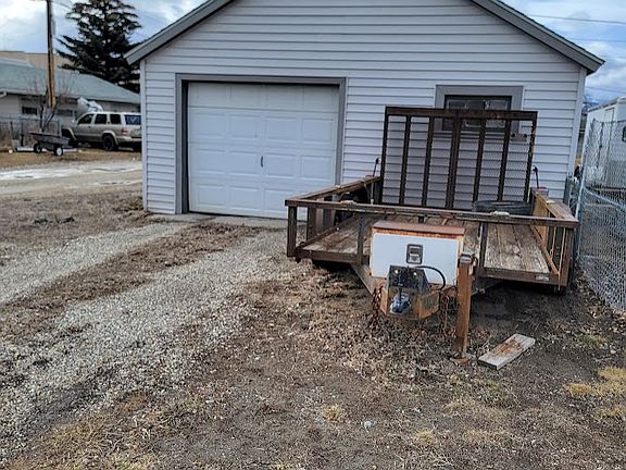 3rd image of 720 College Ave
