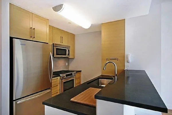 Rented by Corcoran | media 33