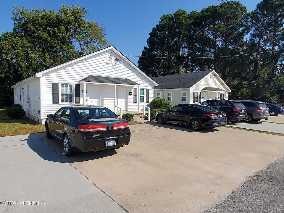 1st image of 909 Edgerton Street