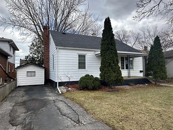 4th image of 1418 Pillette Rd