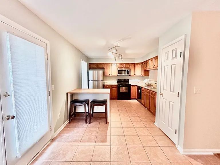 7503 Westmore Dr — Photo 5