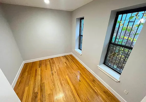 Rented by Skyhigh Realty NYC LLC | media 10