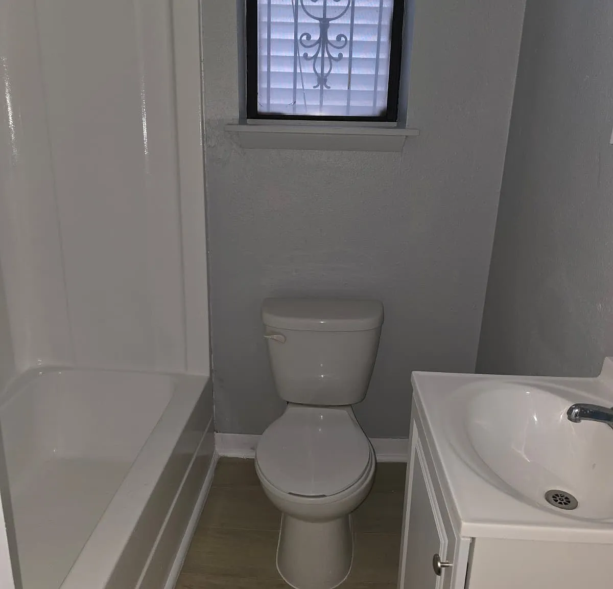 1 bed, $2,100 — Photo 3