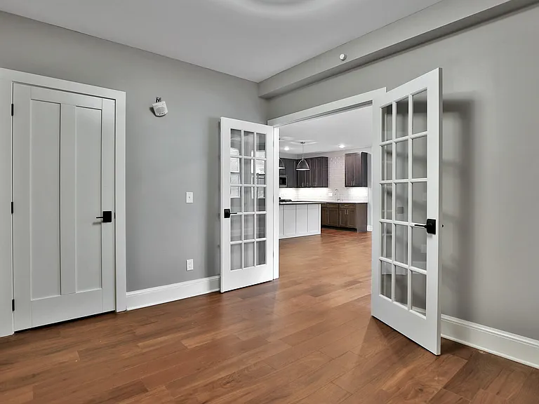 107 Chestnut St E #203 — Photo 5