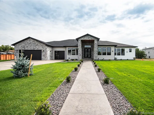 8820 W Alaska Place, Lakewood, CO 80226