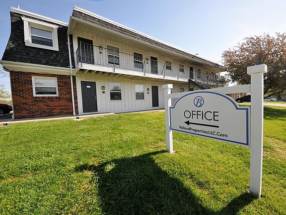 3rd image of 100 Arlington Way #1074