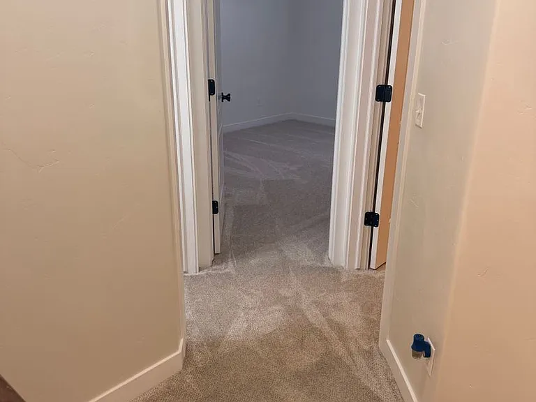 371 S 790 W — Photo 9