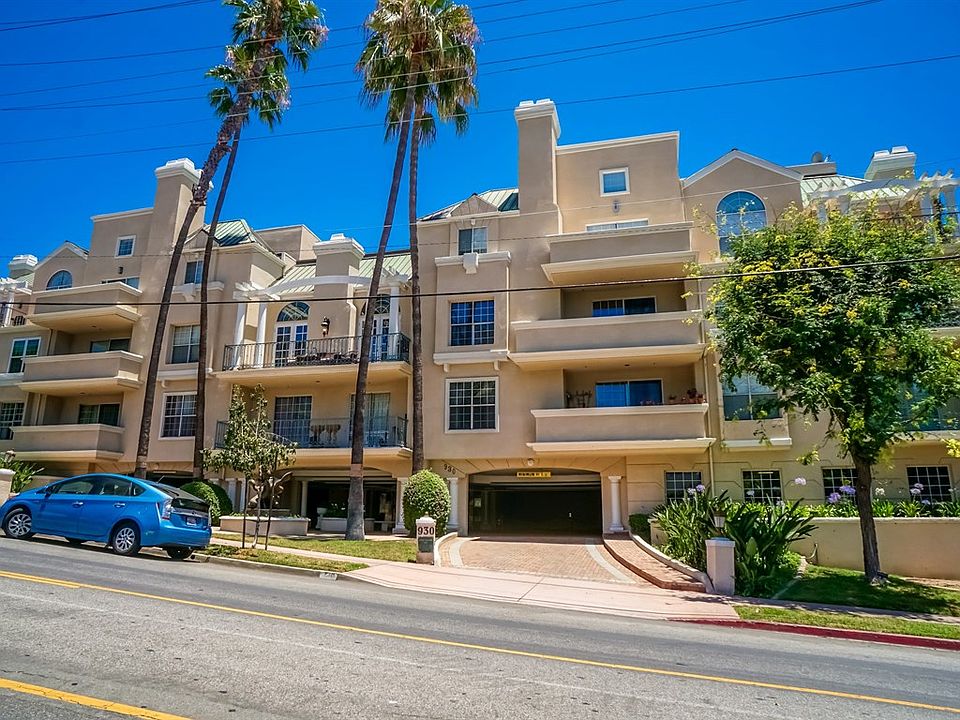 1st image of 930 N Doheny Dr APT 217