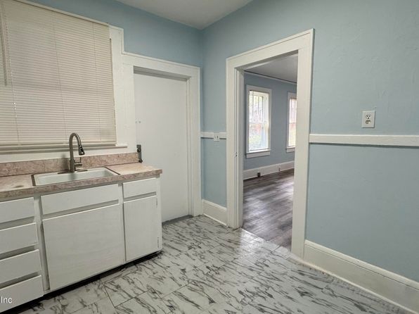 jacksonville-florida-154638939 picture