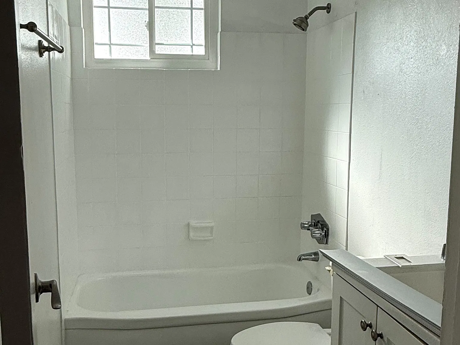 2 bed, 1.5 bath, 1451 sqft, $2,750 — Photo 4