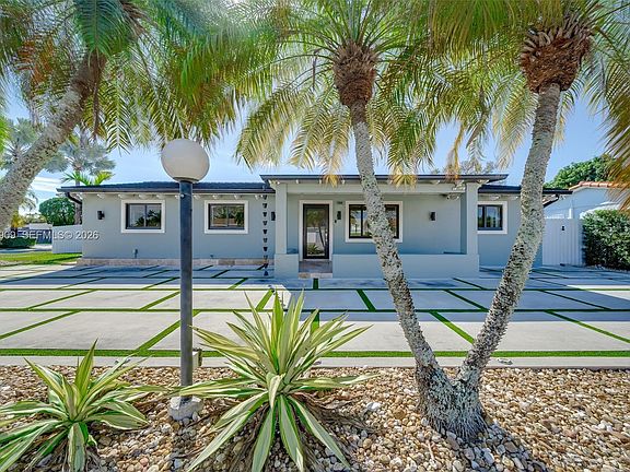 3rd image of 11800 SW 35th St
