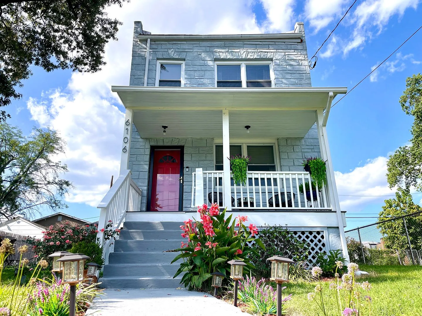 6106 Clay St NE photo 1