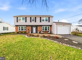 43 Galton Ln, Willingboro, NJ 08046