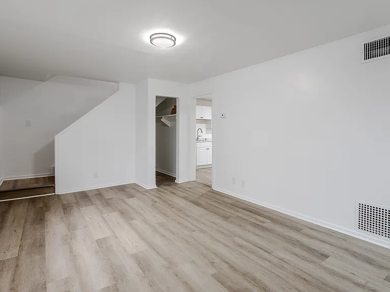 34111 Decatur Ct #34111 — Photo 19