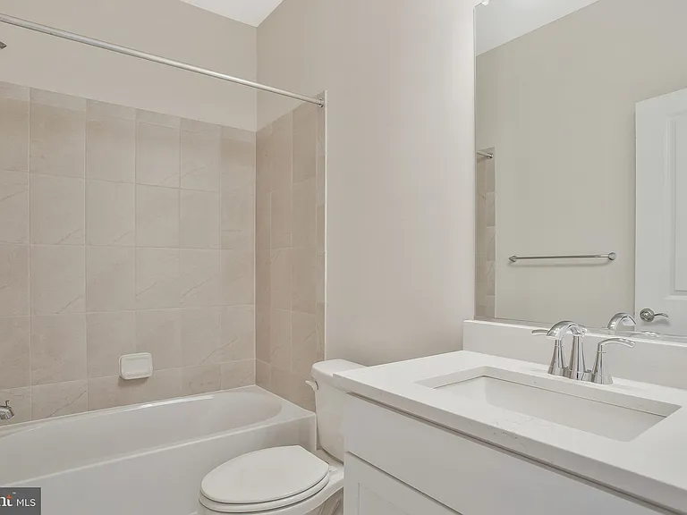 244 Mainstream Dr — Photo 3