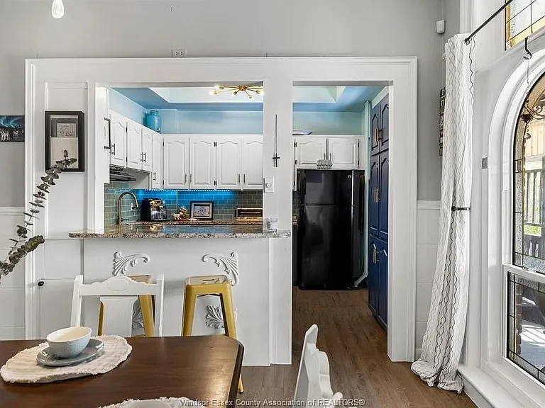 274 Crawford Ave — Photo 10