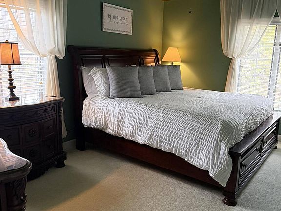 3rd image of 103 Kingsbury Woods Rd