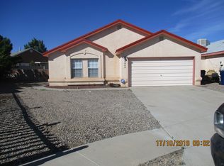 2045 Panorama Dr SW, Los Lunas, NM 87031
