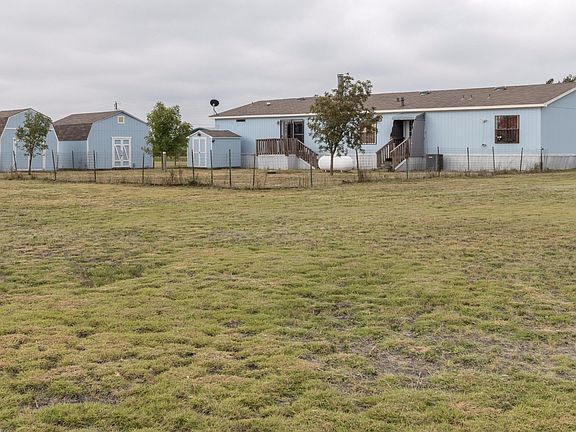 3rd image of 1141 County Road 697