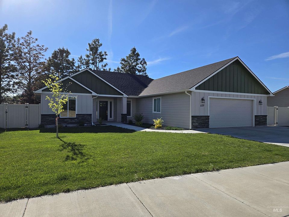 1st image of 609 Reiter Dr