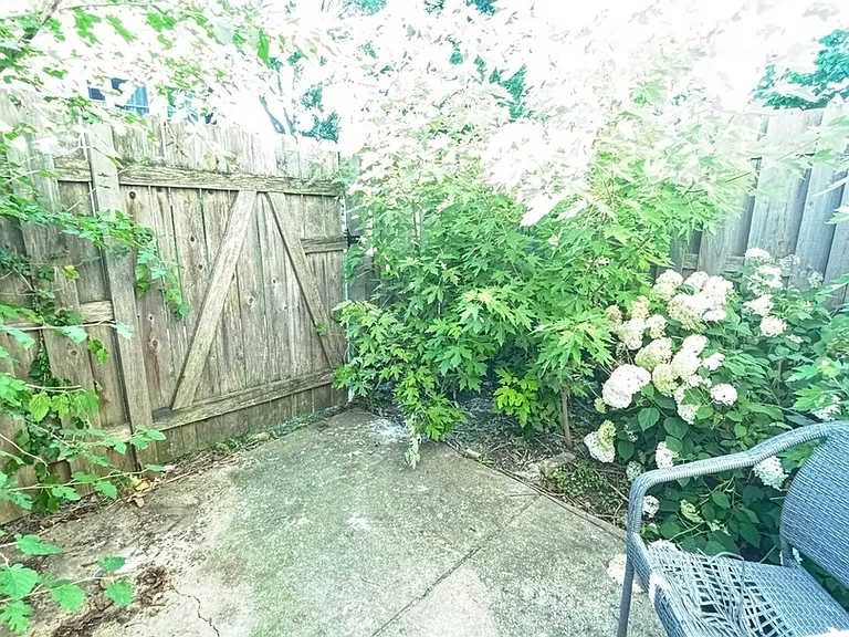 1184 E Candlenut Ln #1184 — Photo 8