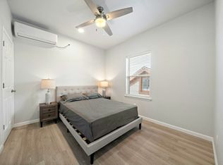 920 Avenue L #B, Galveston, TX 77550