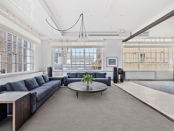 4th image of 145 Hudson St APT 13A