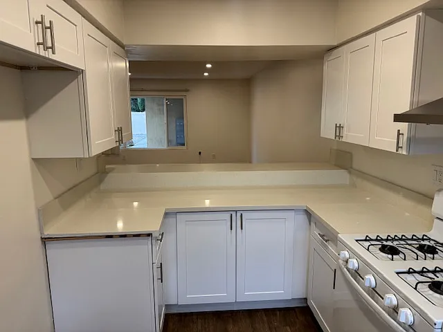 511 E Washington ave — Photo 6