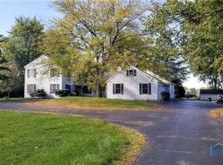 26257 Thompson Rd, Perrysburg, OH 43551