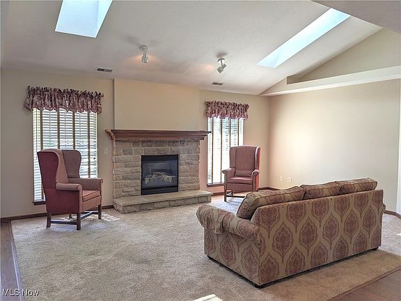 2nd image of 1106 Cypress Ln NW