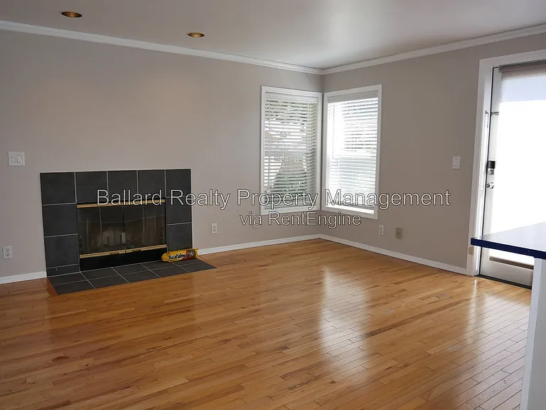 3216 14th Ave W #202 — Photo 2