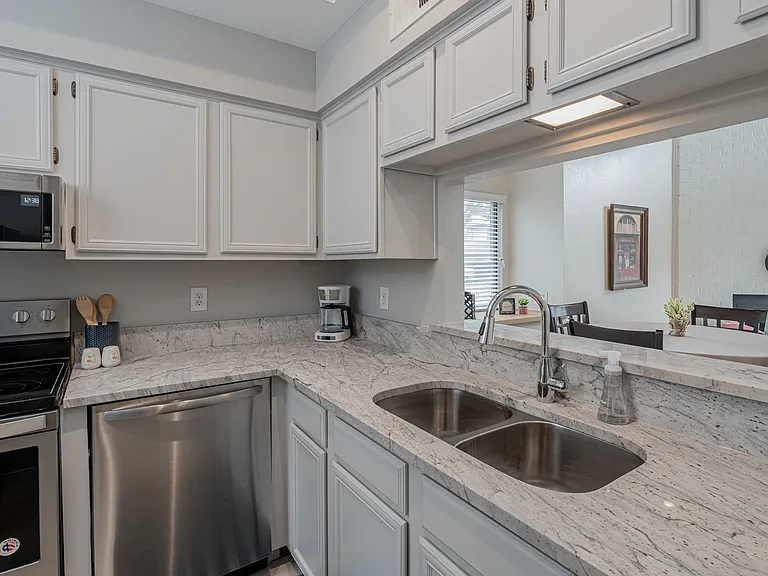 9910 Royal Ln #1101 — Photo 13