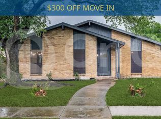 7310 Chinaberry Rd, Dallas, TX 75249