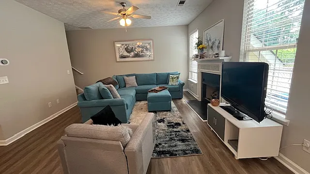 4056 Hill Station Ct — Photo 10