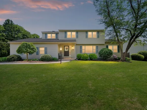 151 Brookside Ln, Fayetteville, NY 13066