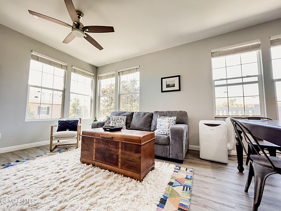 4th image of 1048 Holiday Ave #606