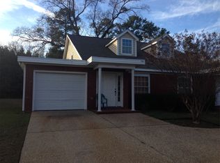 137 Cove Landing Dr, Thomasville, GA 31792