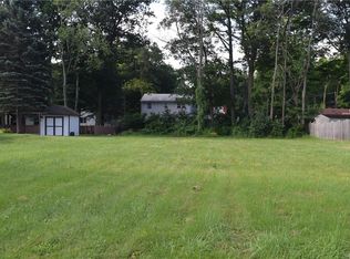 7611 Saint Joseph Rd, Niagara Falls, NY 14304