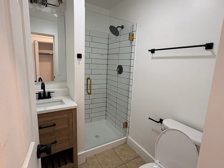 89 Columbia St #3 — Photo 3