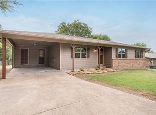 1851 N 24th St, Van Buren, AR 72956