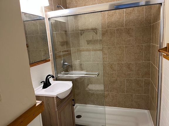 4th image of 1199 Richwine Dr