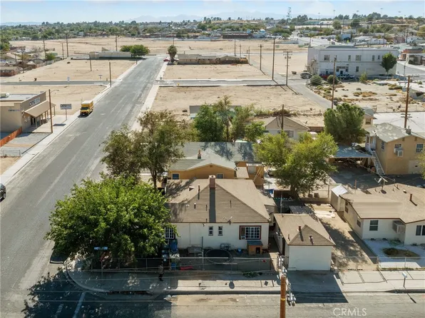 15548 8th St #A-b, Victorville, CA 92395