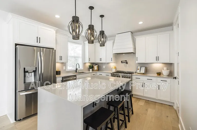 507 Summit St — Photo 12