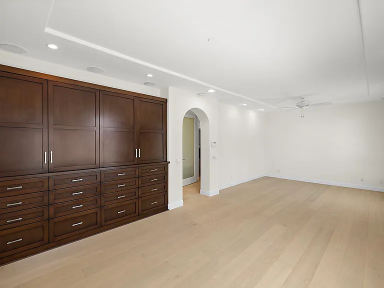 150 Sidney Bay Dr — Photo 31