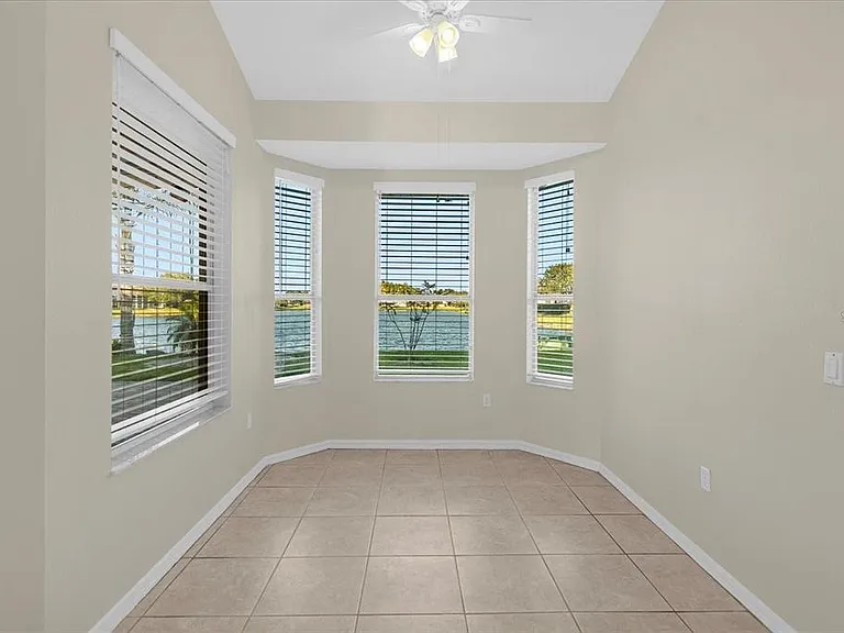 13131 Luxbury Loop — Photo 9