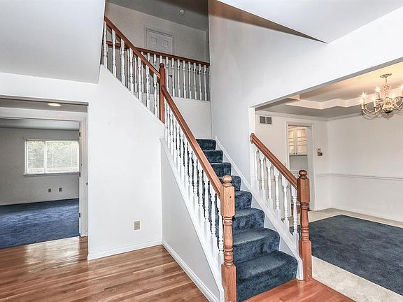 4th image of 8531 Imperial Ct