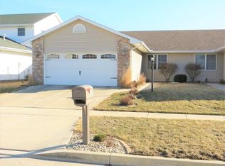 3509 Boulder Ridge Dr, Champaign, IL 61822