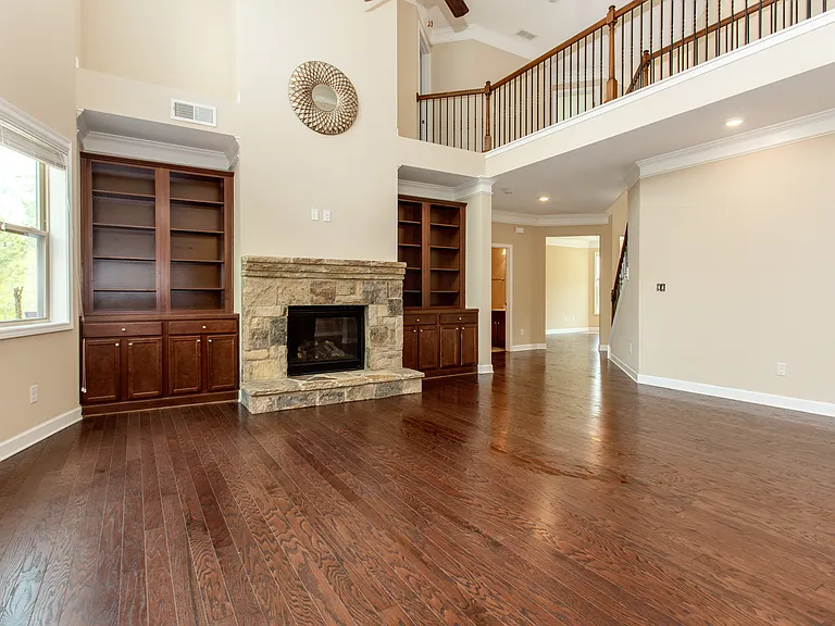 930 Hampton Oaks Dr — Photo 9