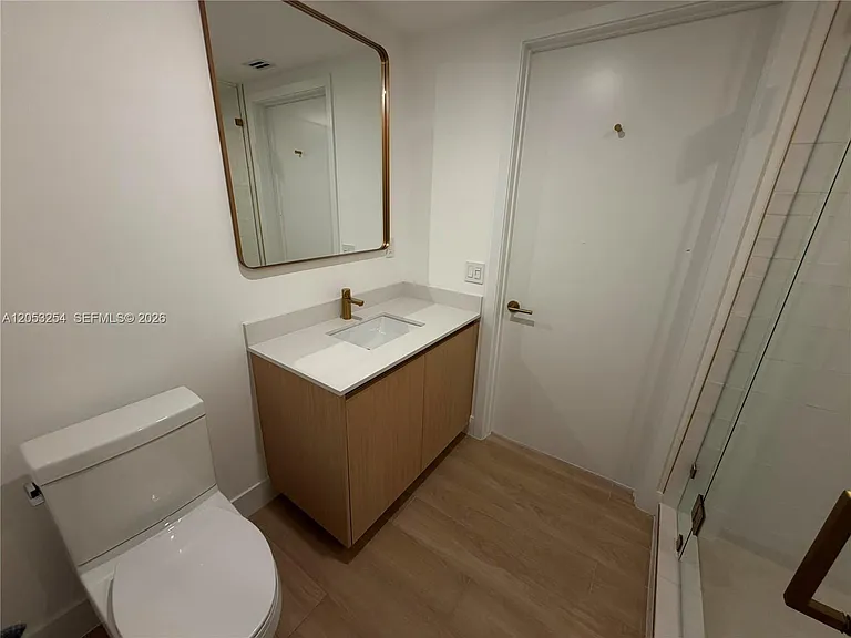 90 NE 32nd St #523 — Photo 8