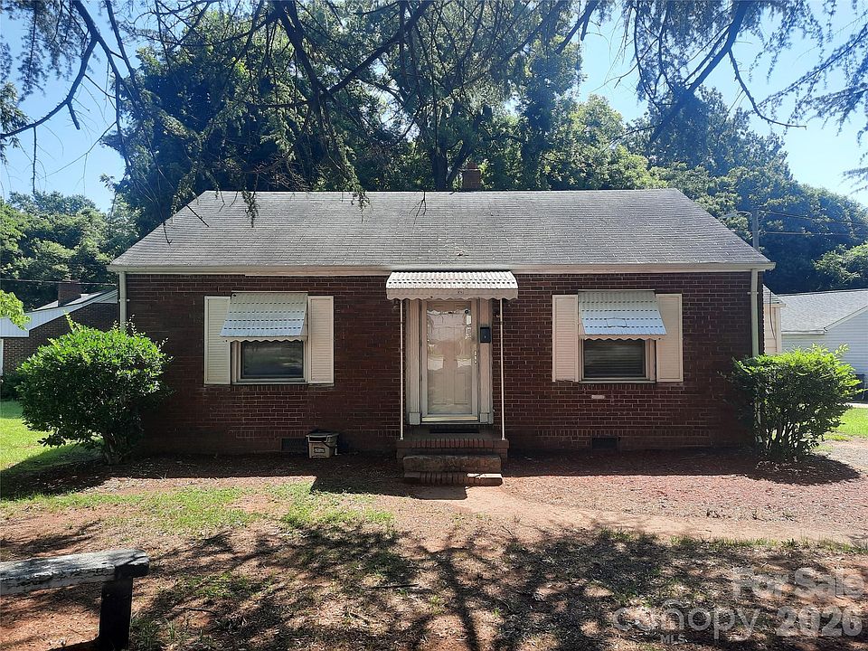 1st image of 534 W 28th St